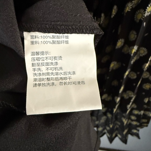 Meilleur Moment Elegant Black Floral Midi Dress - Picture 3 of 13